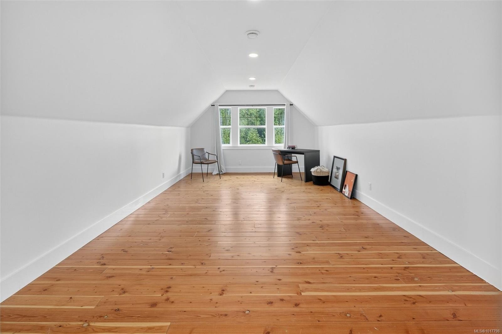 319 Stebbings Rd, Shawnigan Lake, BC