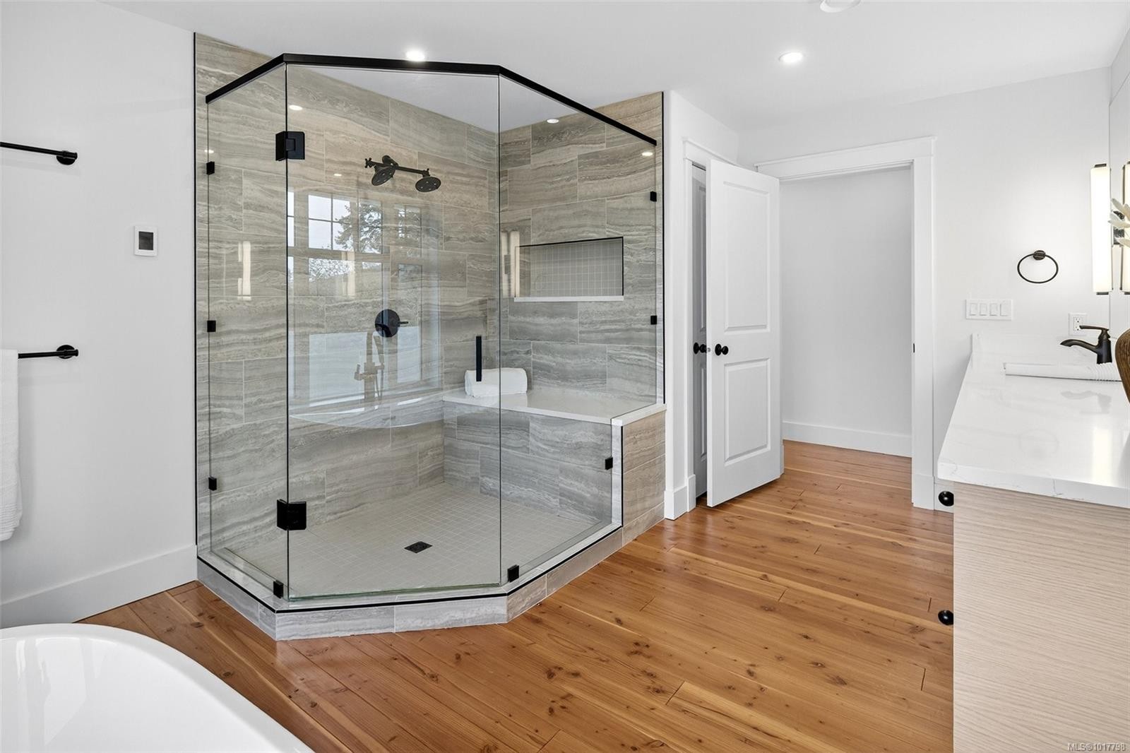 319 Stebbings Rd, Shawnigan Lake, BC