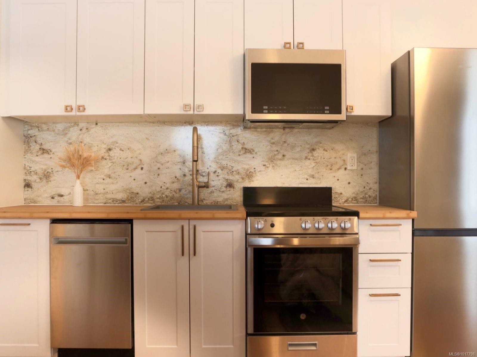 319 Stebbings Rd, Shawnigan Lake, BC