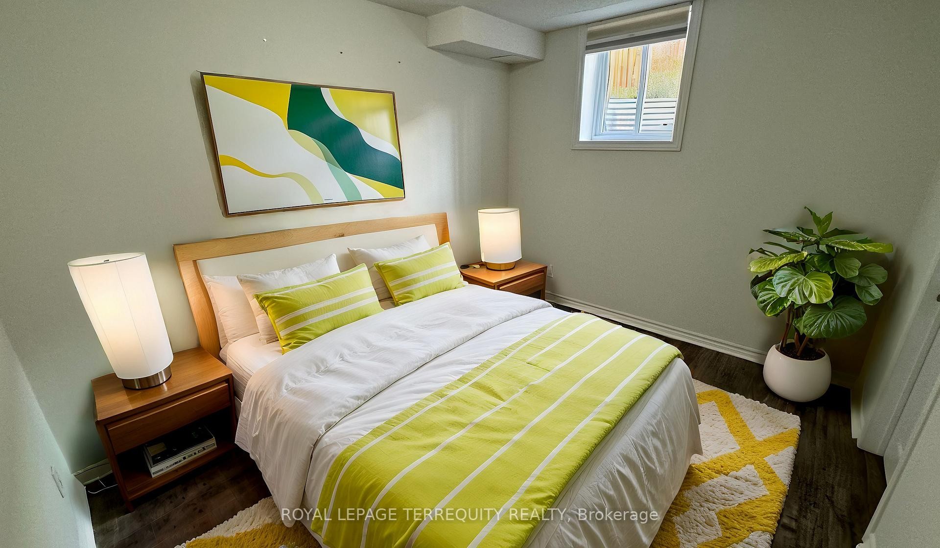 Bsmt-5464 Tenth Line W, Mississauga, ON