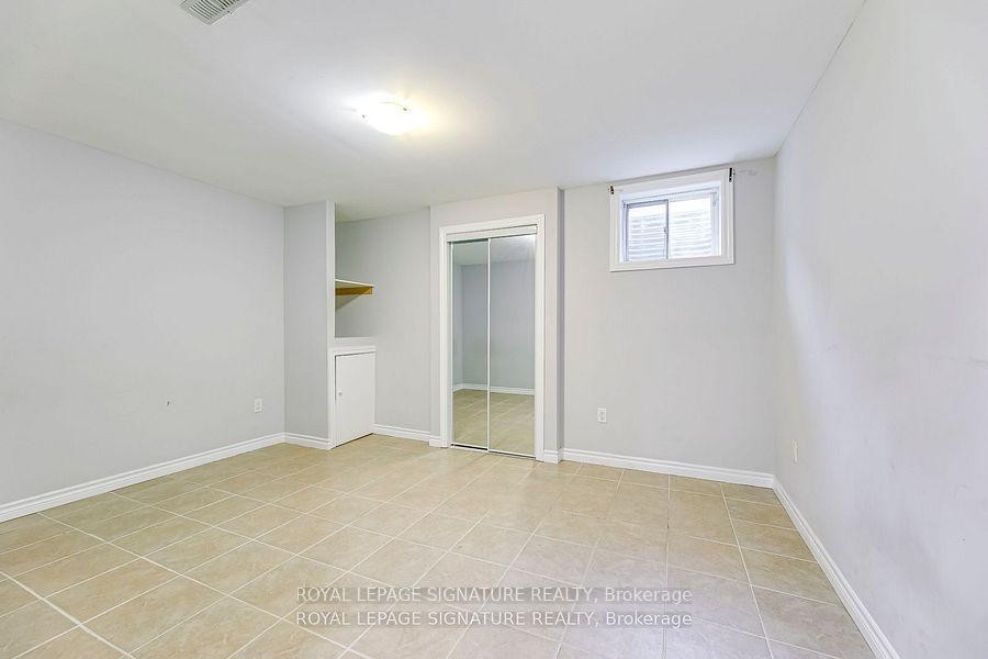 Bsmt-651 Snider Terrace, Milton, ON - Indoor Photo Showing Other Room