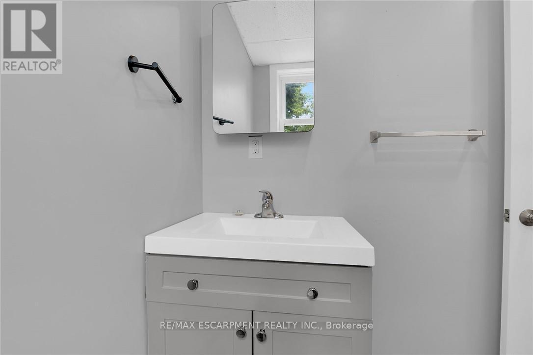 8 Nickel Street, Port Colborne, ON - Other