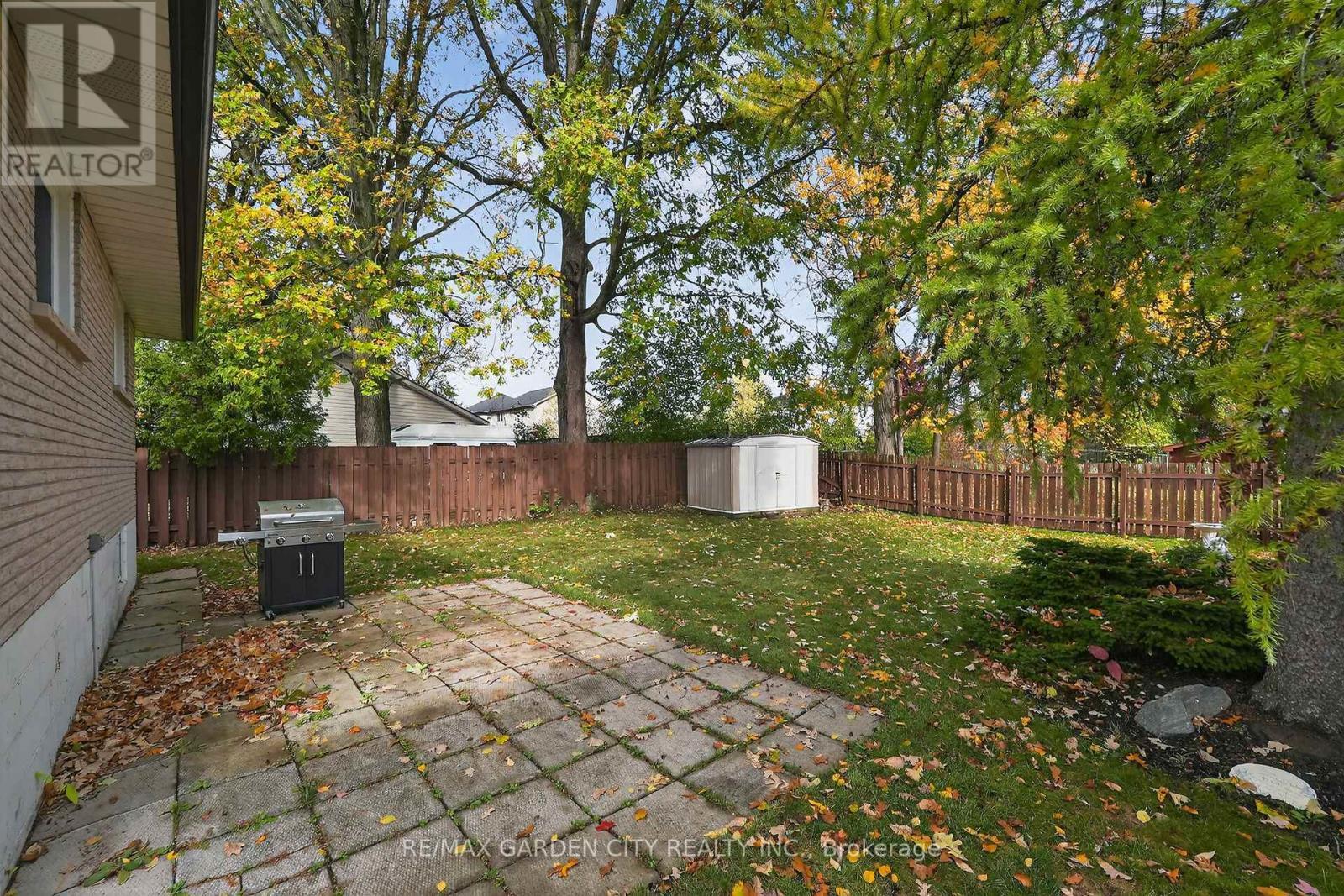 120 Kinross Street, Haldimand, ON - Outdoor With Backyard