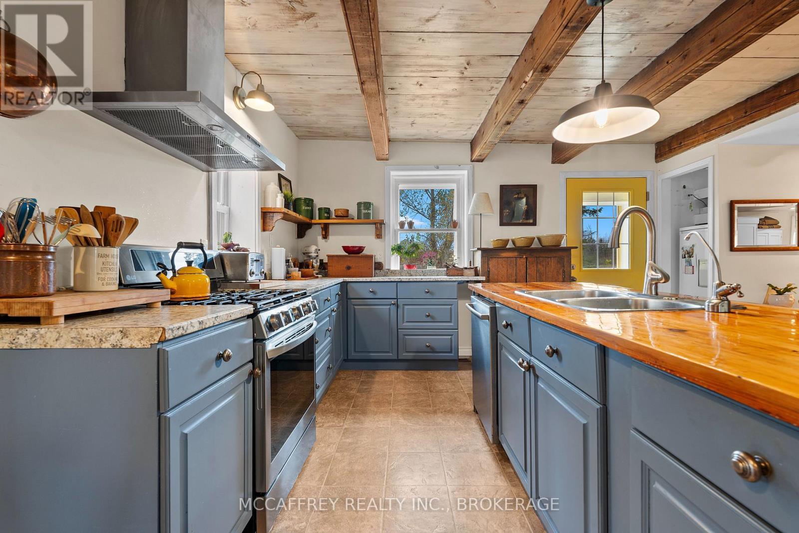 1549 Doyle Road, Loyalist (Lennox And Addington - South), ON - Indoor Photo Showing Kitchen With Double Sink