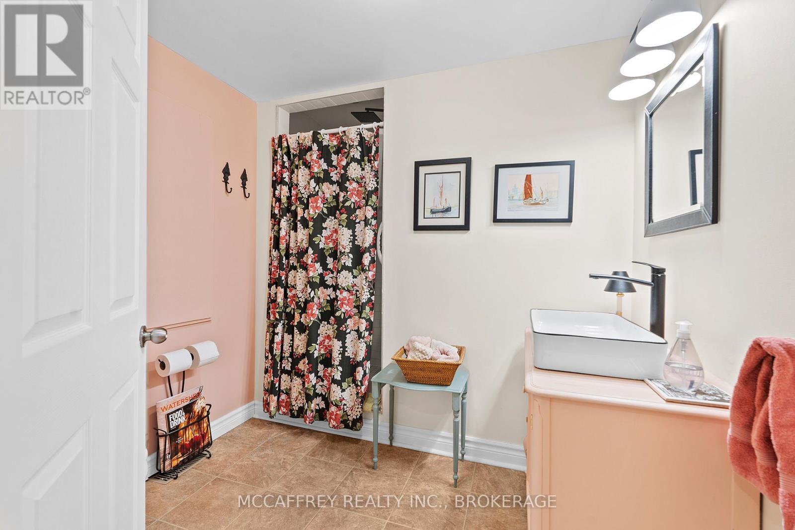 1549 Doyle Road, Loyalist (Lennox And Addington - South), ON - Indoor