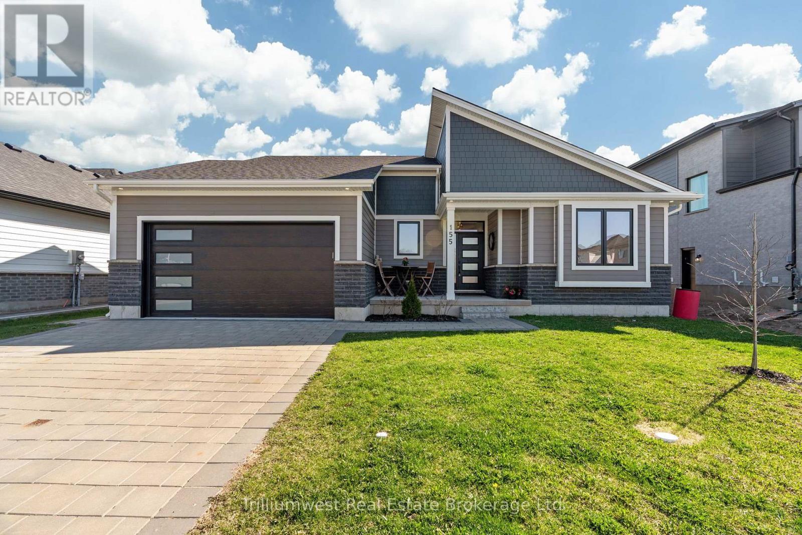 155 Mcleod Street, North Middlesex (Parkhill), ON - Outdoor With Facade