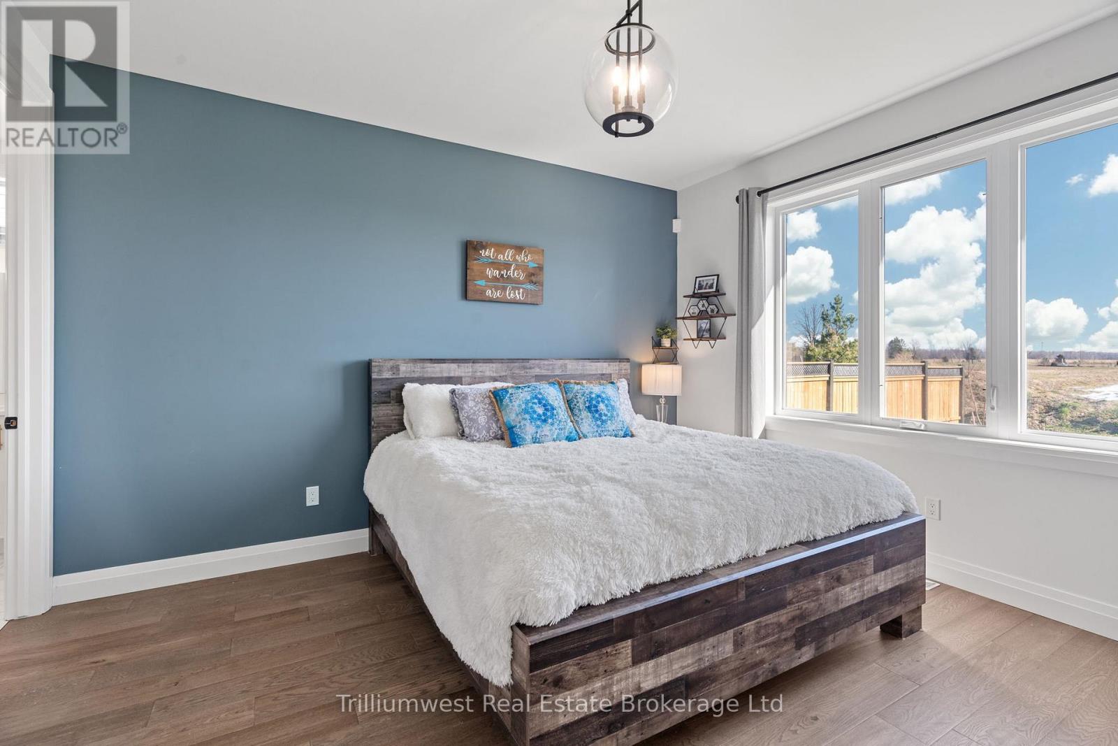 155 Mcleod Street, North Middlesex (Parkhill), ON - Indoor Photo Showing Bedroom