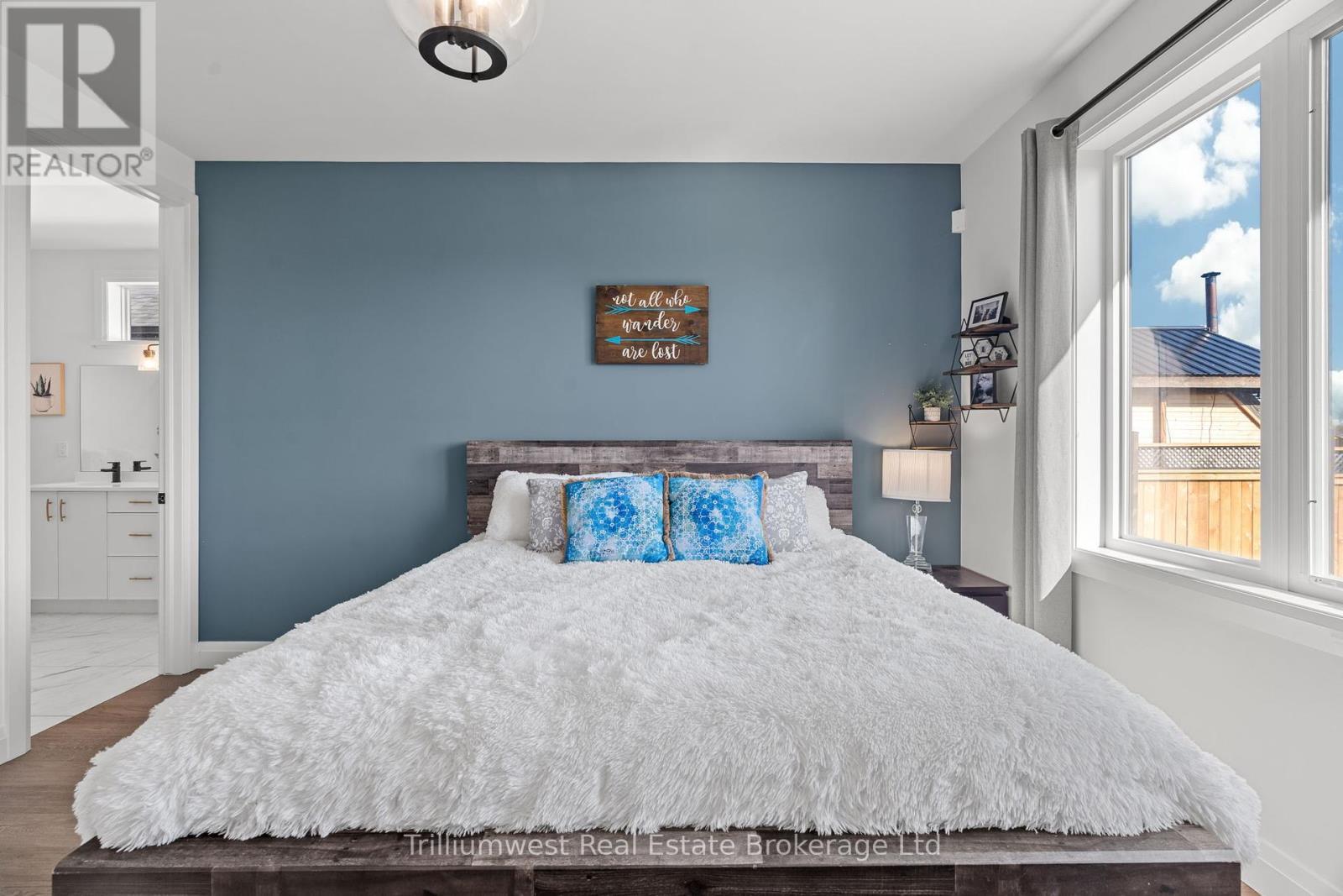 155 Mcleod Street, North Middlesex (Parkhill), ON - Indoor Photo Showing Bedroom
