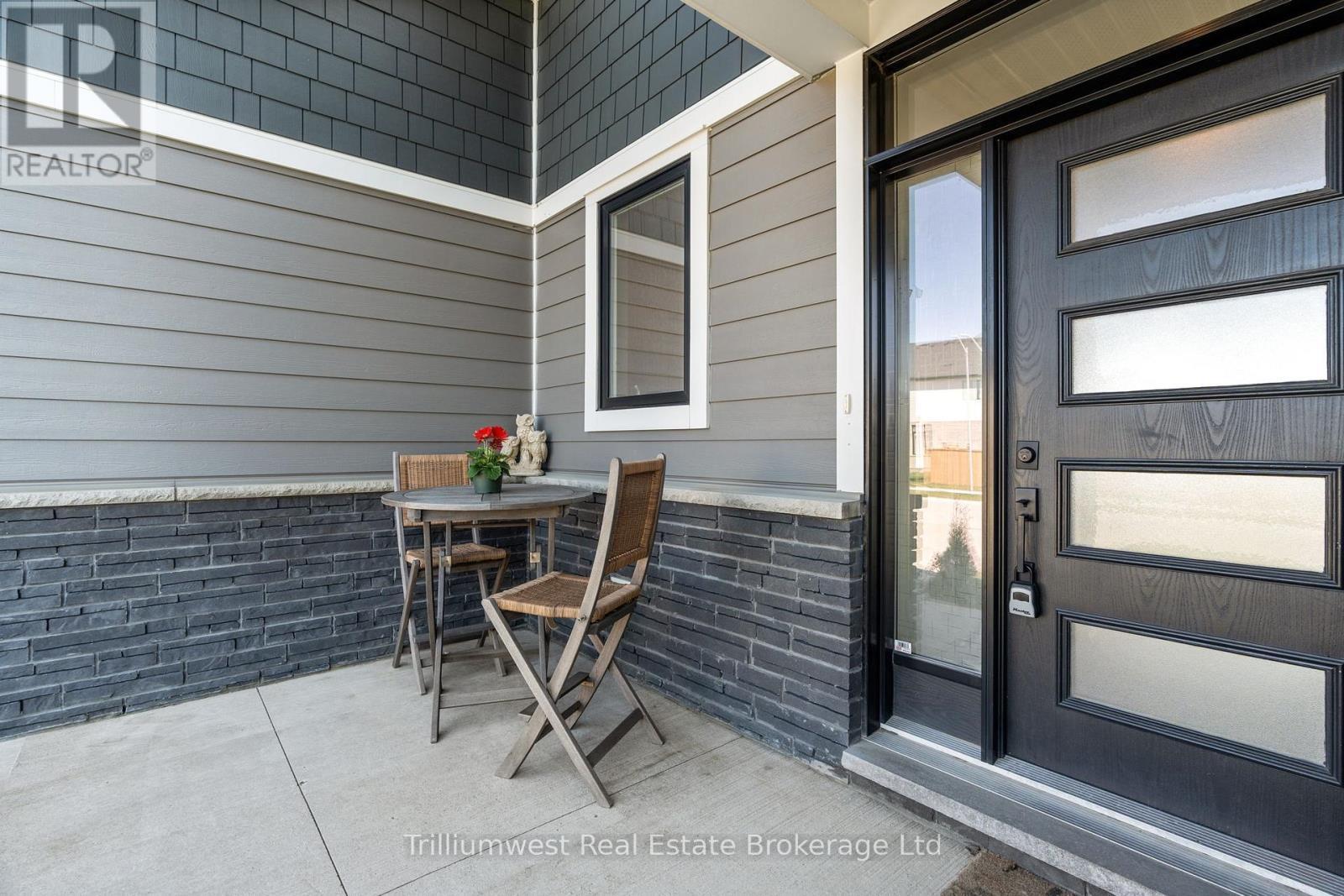 155 Mcleod Street, North Middlesex (Parkhill), ON - Outdoor With Exterior