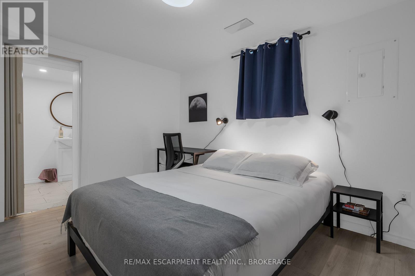 2 - 16 Golden Boulevard E, Welland (Lincoln/Crowland), ON - Indoor Photo Showing Bedroom