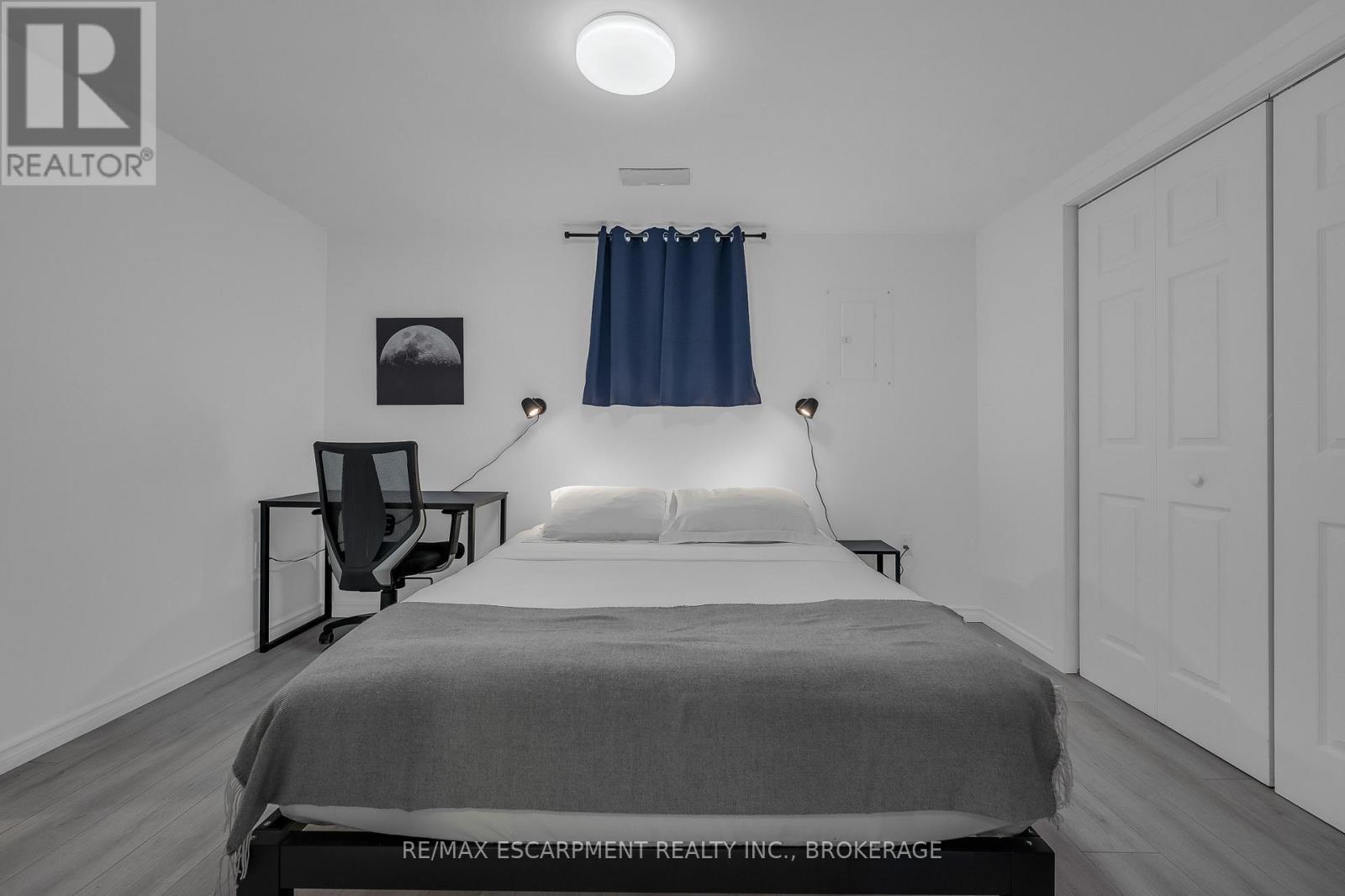 2 - 16 Golden Boulevard E, Welland (Lincoln/Crowland), ON - Indoor Photo Showing Bedroom