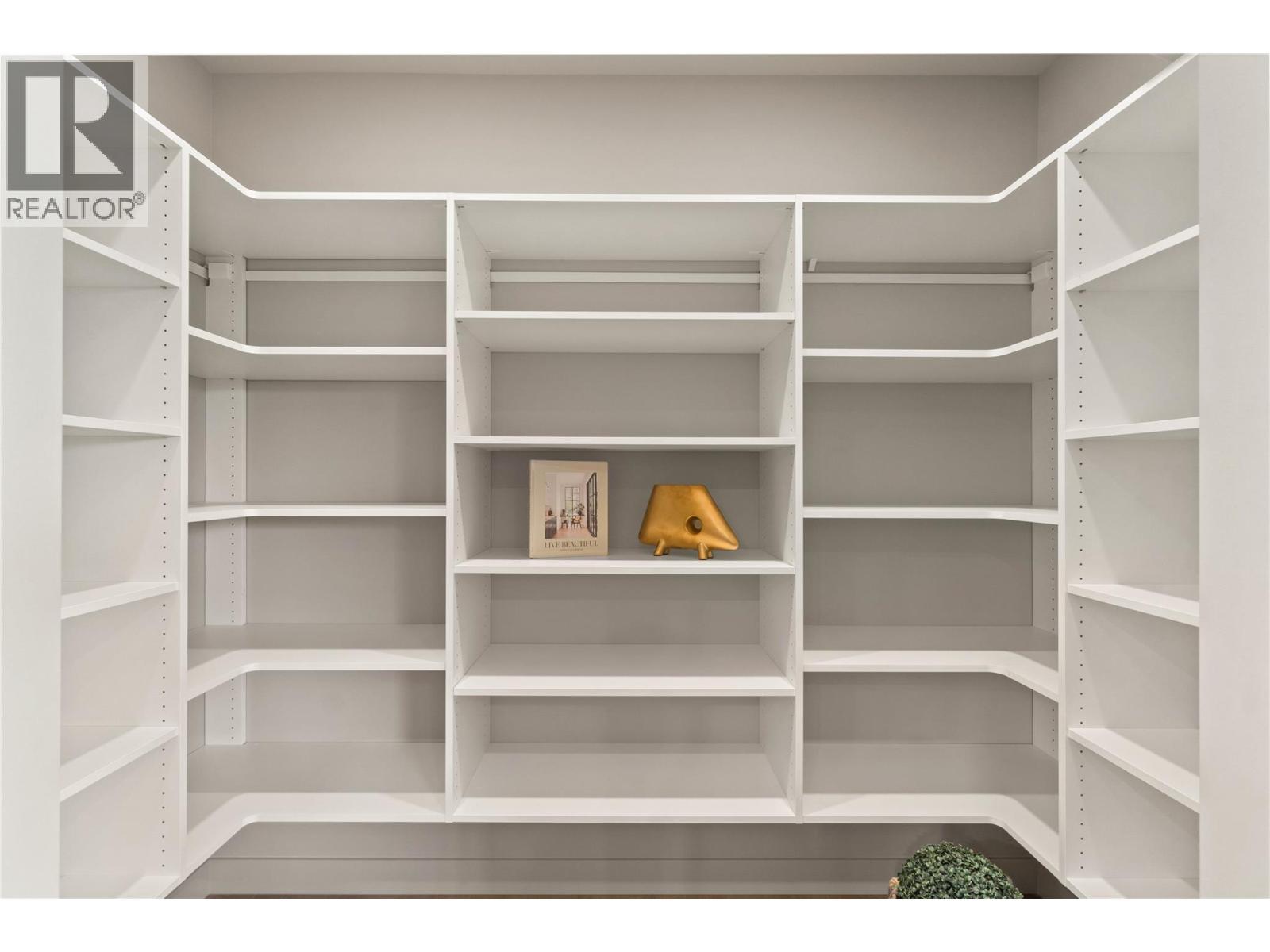 2256 Coldwater Drive, Kamloops, BC - Indoor With Storage