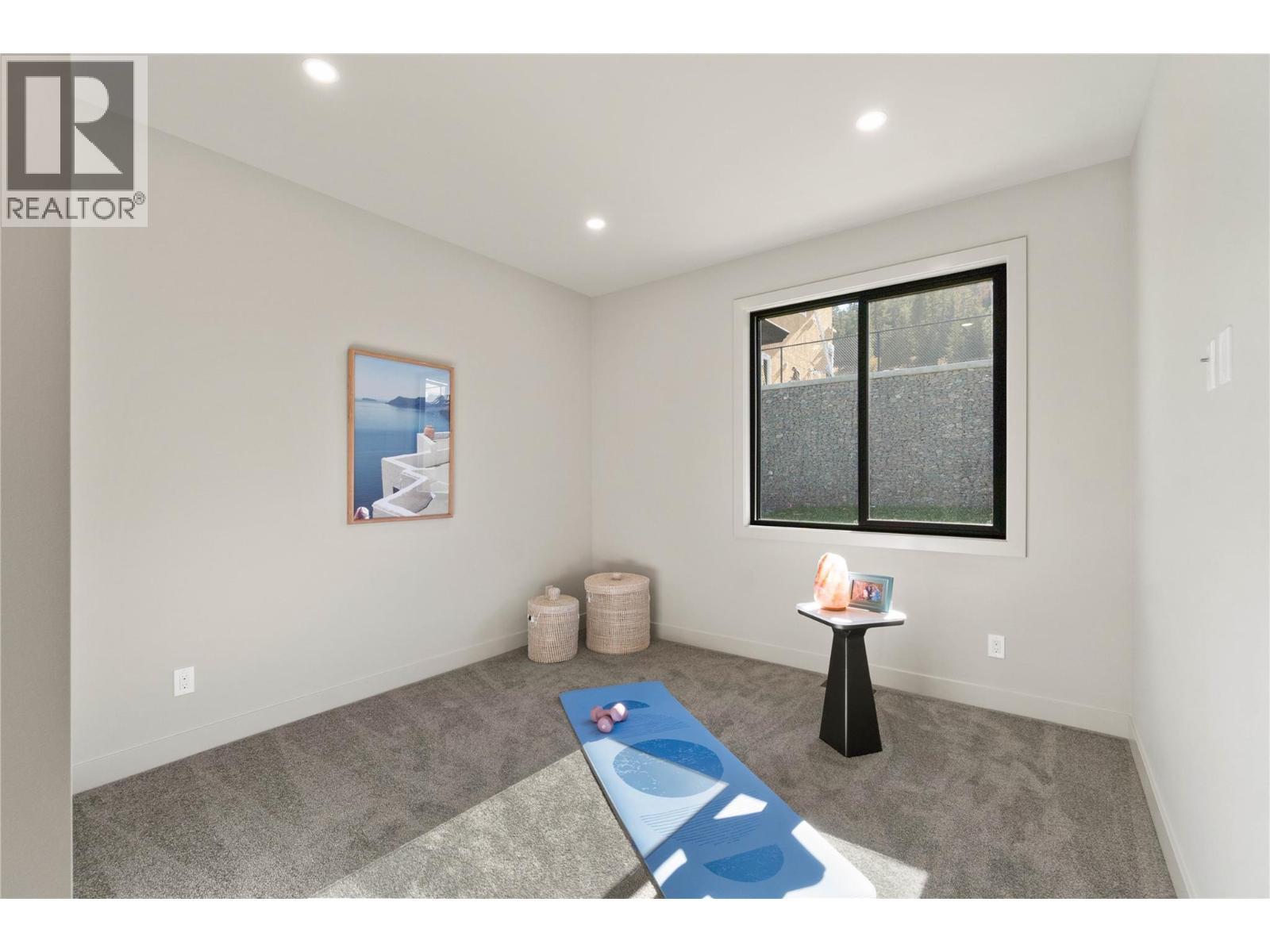 2256 Coldwater Drive, Kamloops, BC - Indoor Photo Showing Other Room