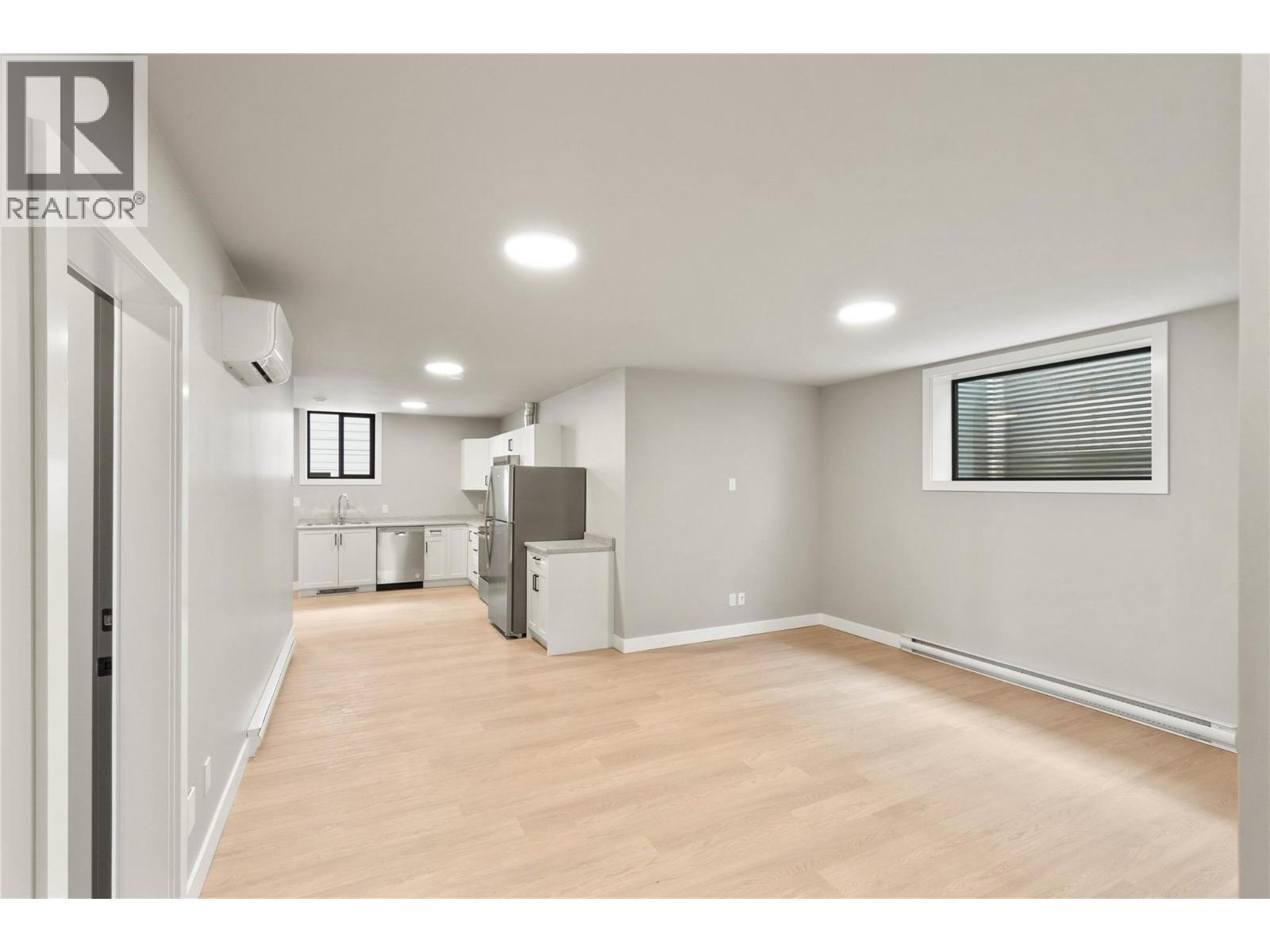 2256 Coldwater Drive, Kamloops, BC - Indoor