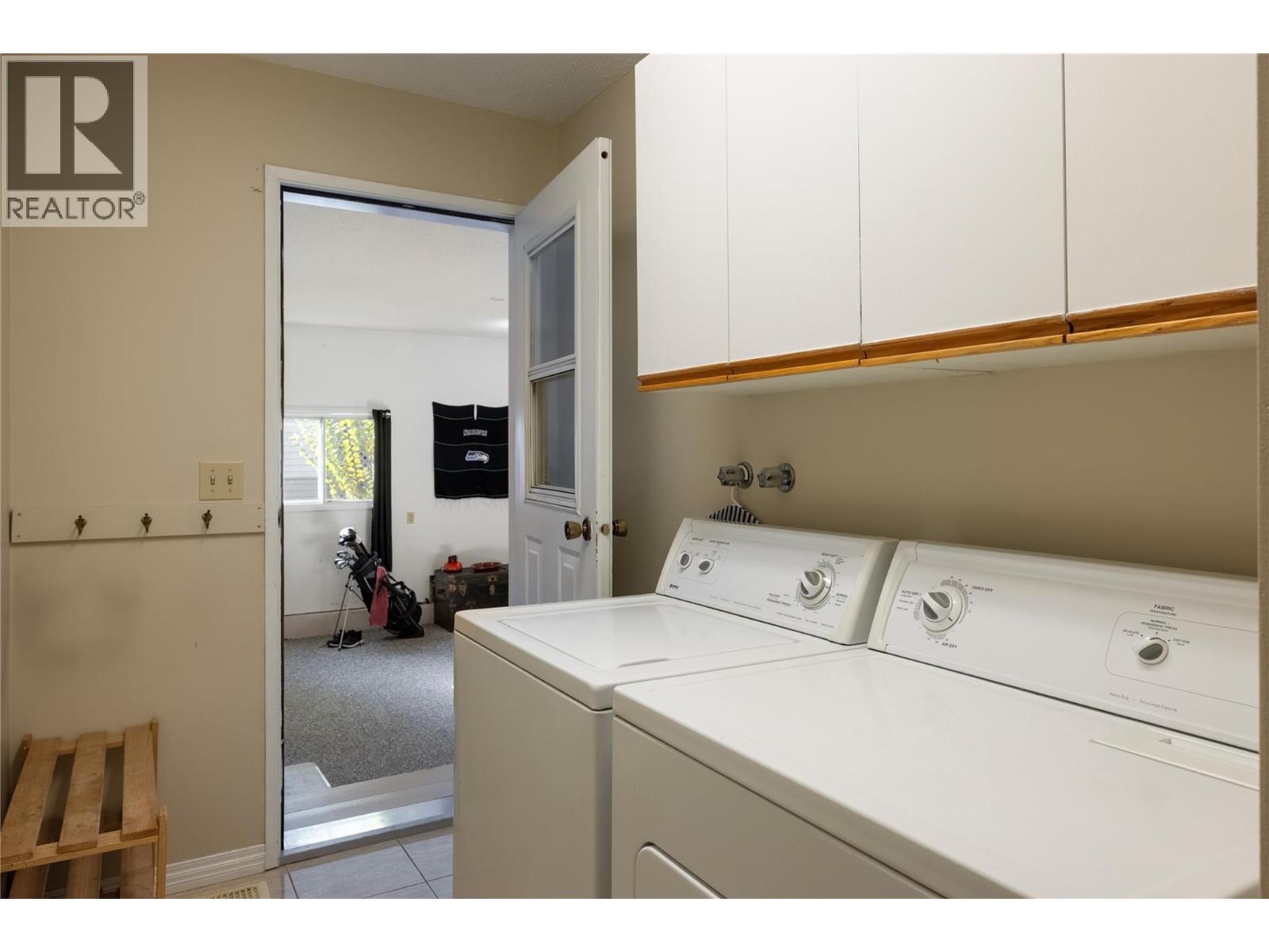 3035 Hayden Drive, Armstrong, BC - Indoor Photo Showing Laundry Room