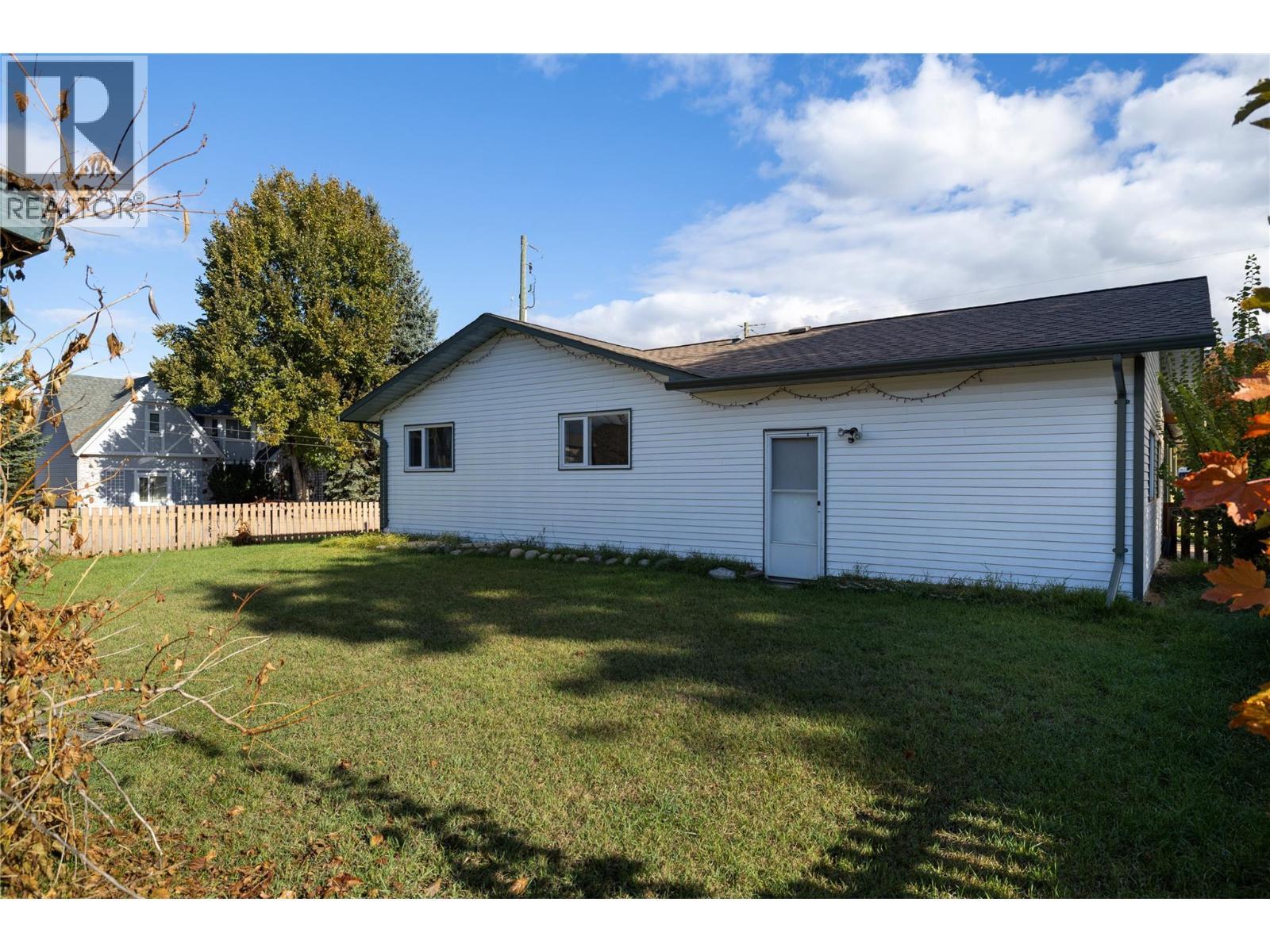 3035 Hayden Drive, Armstrong, BC - Outdoor