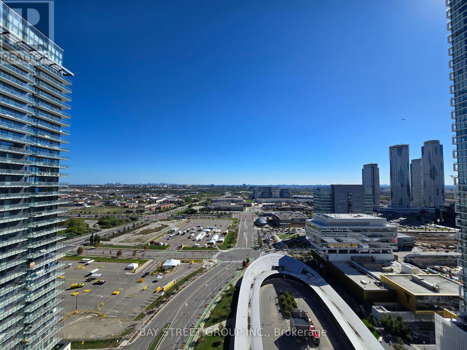 2708 - 950 Portage Parkway, Vaughan, ON - Outdoor With View