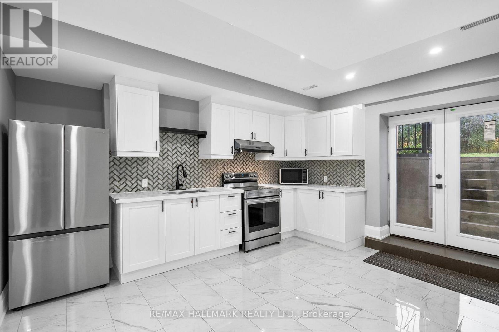 Bsmt - 1405 Concession 7 Road, Clarington, ON - Indoor Photo Showing Kitchen With Stainless Steel Kitchen