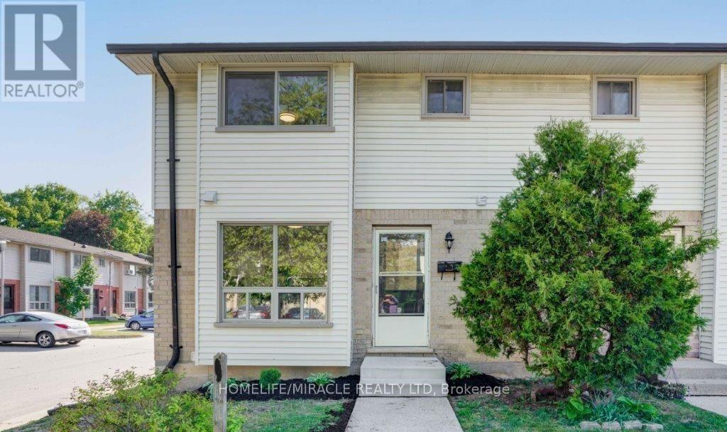 52 - 355 Sandringham Crescent, London South, ON - Outdoor