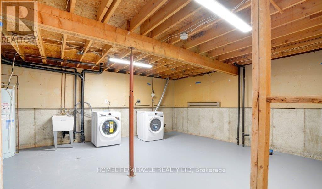 52 - 355 Sandringham Crescent, London South, ON - Indoor