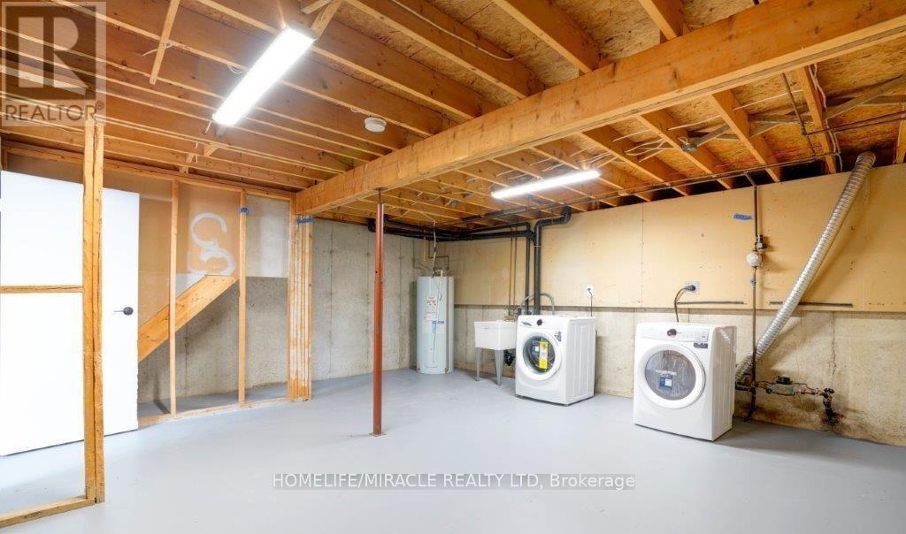 52 - 355 Sandringham Crescent, London South, ON - Indoor