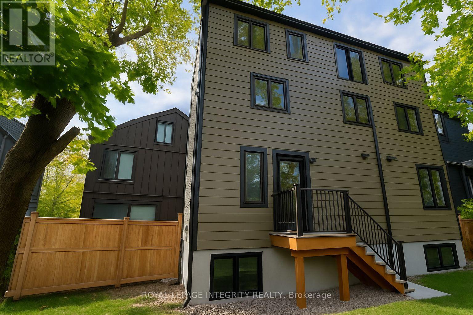 9 Gwynne Avenue, Ottawa, ON - Outdoor With Exterior