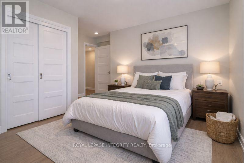 9 Gwynne Avenue, Ottawa, ON - Indoor Photo Showing Bedroom