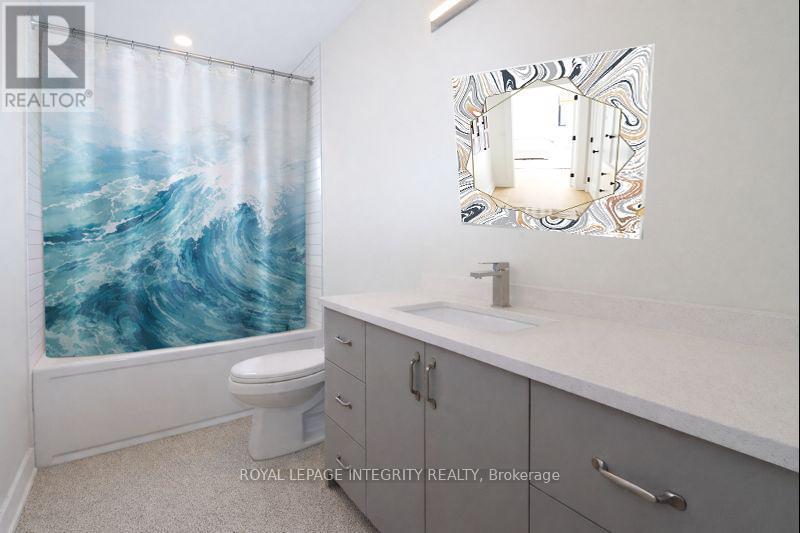 9 Gwynne Avenue, Ottawa, ON - Indoor Photo Showing Bathroom