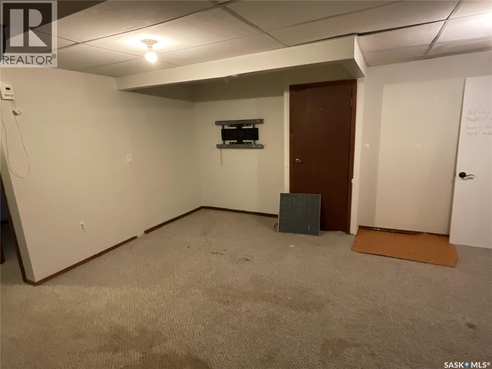 67 Central Street, Weldon, SK - Indoor