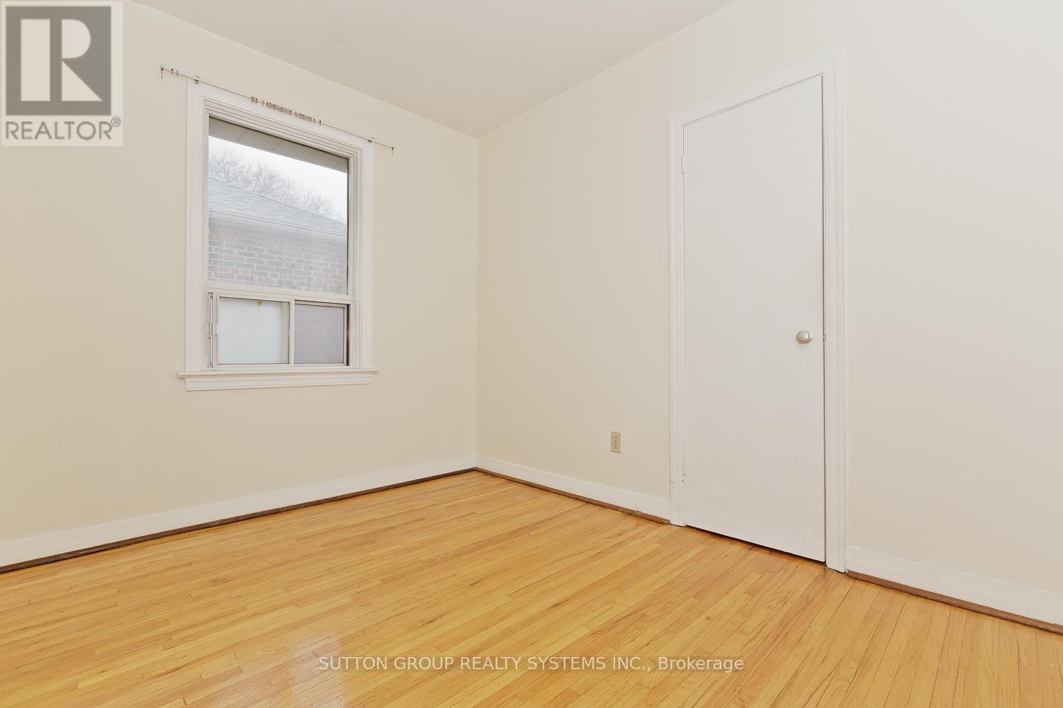 11 Helsby Crescent, Toronto, ON - Indoor Photo Showing Other Room