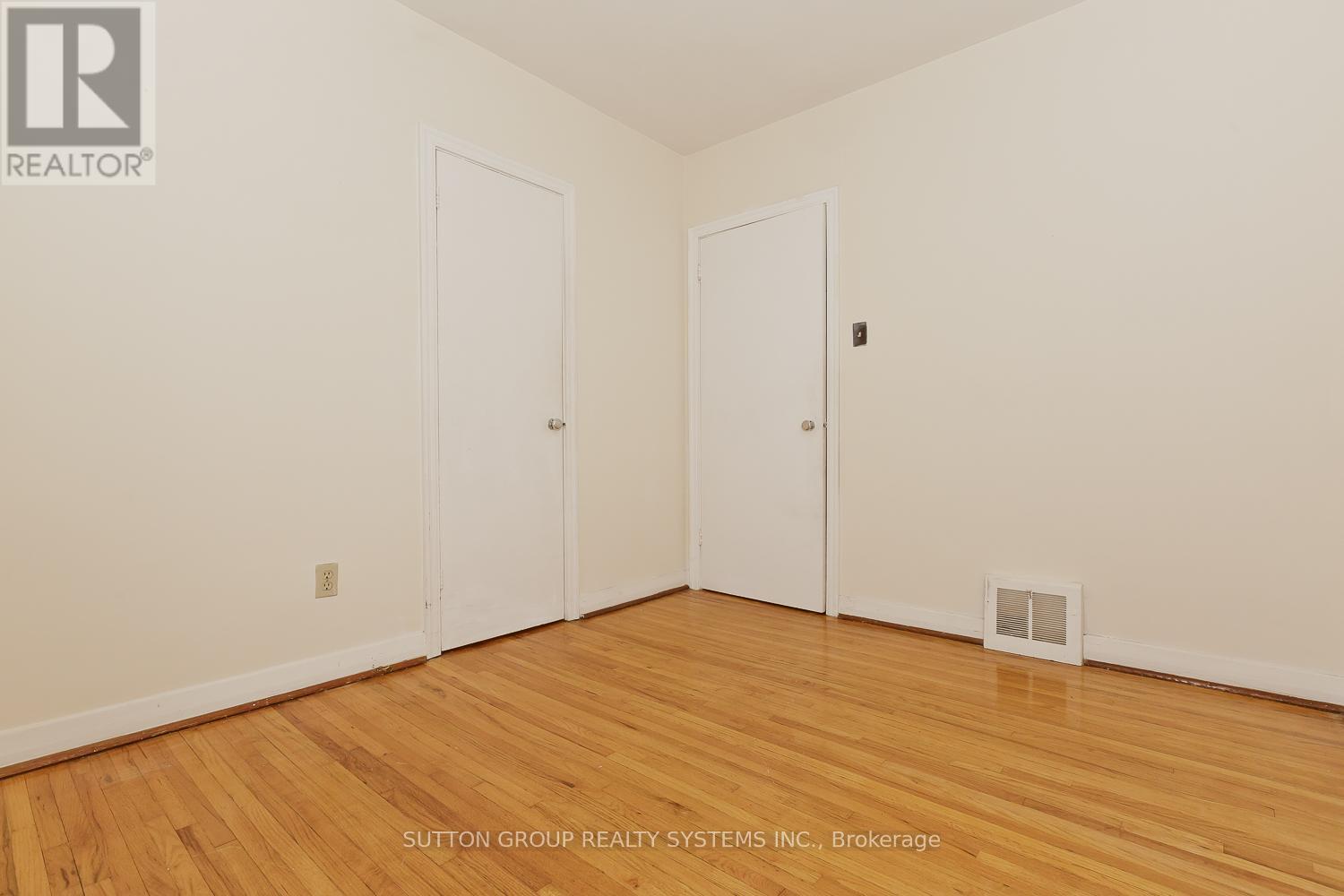 11 Helsby Crescent, Toronto, ON - Indoor Photo Showing Other Room