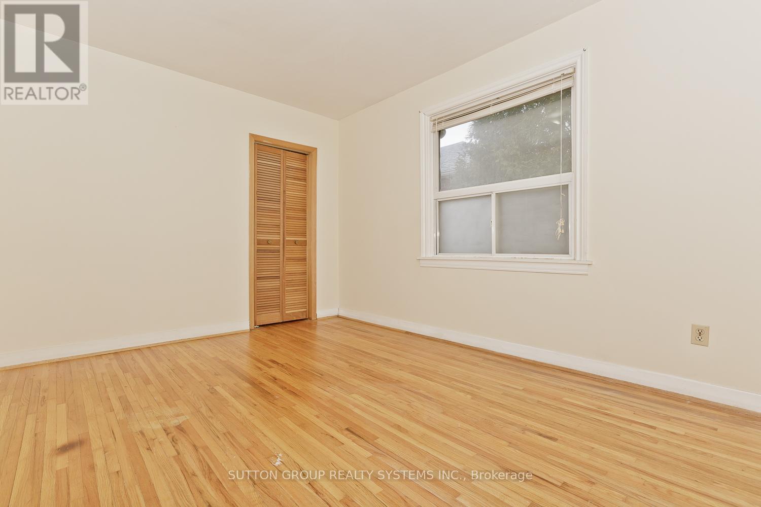 11 Helsby Crescent, Toronto, ON - Indoor Photo Showing Other Room