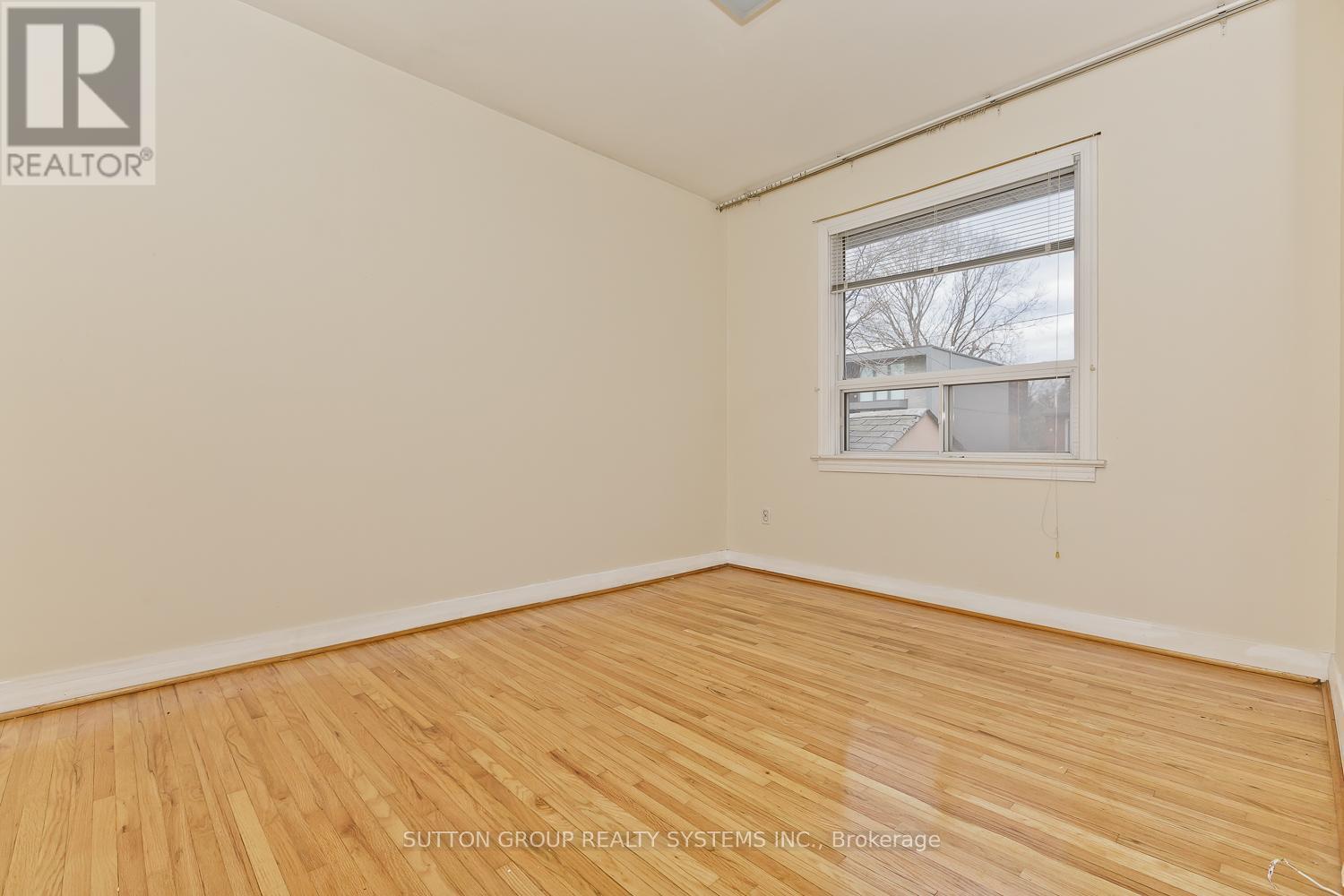 11 Helsby Crescent, Toronto, ON - Indoor Photo Showing Other Room