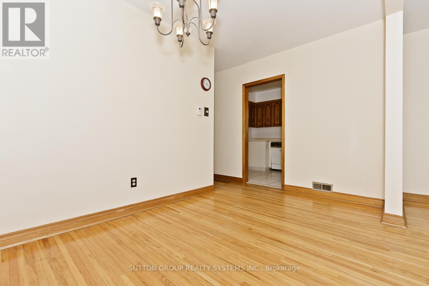 11 Helsby Crescent, Toronto, ON - Indoor Photo Showing Other Room