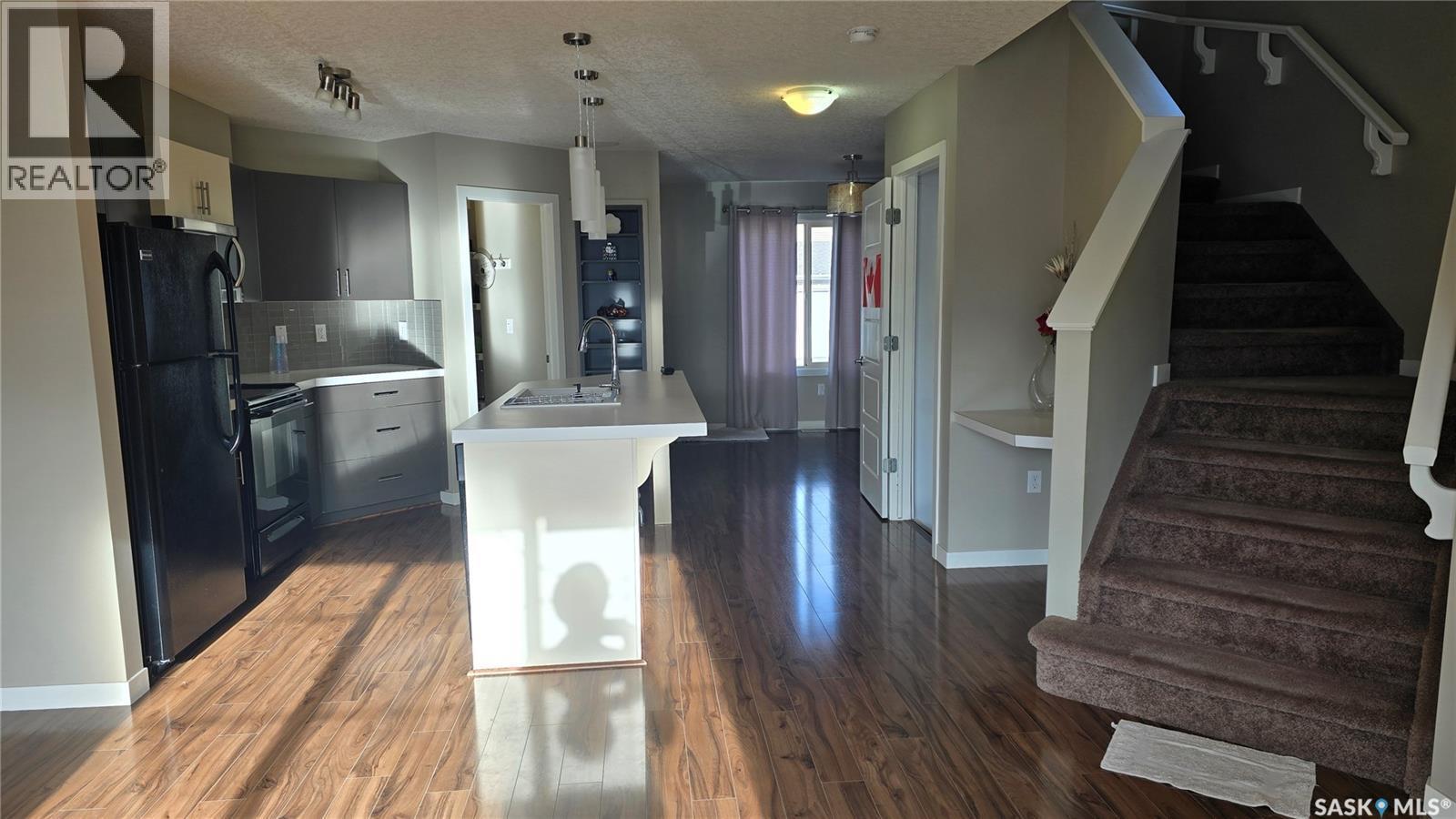 5110 Mitchinson Way, Regina, SK - Indoor Photo Showing Kitchen