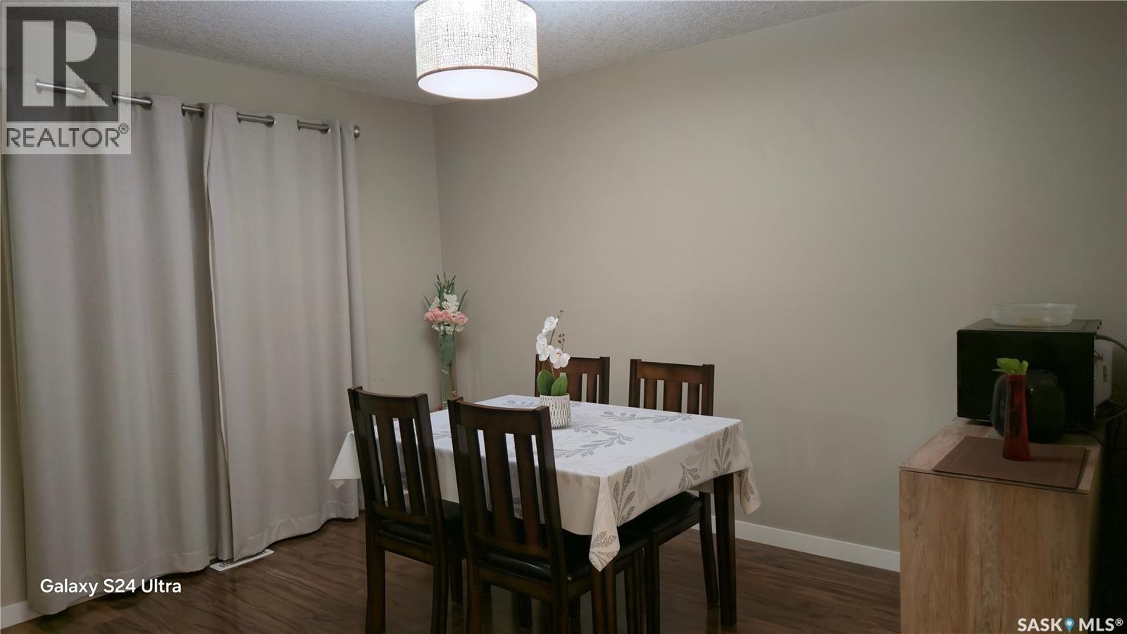 5110 Mitchinson Way, Regina, SK - Indoor Photo Showing Dining Room