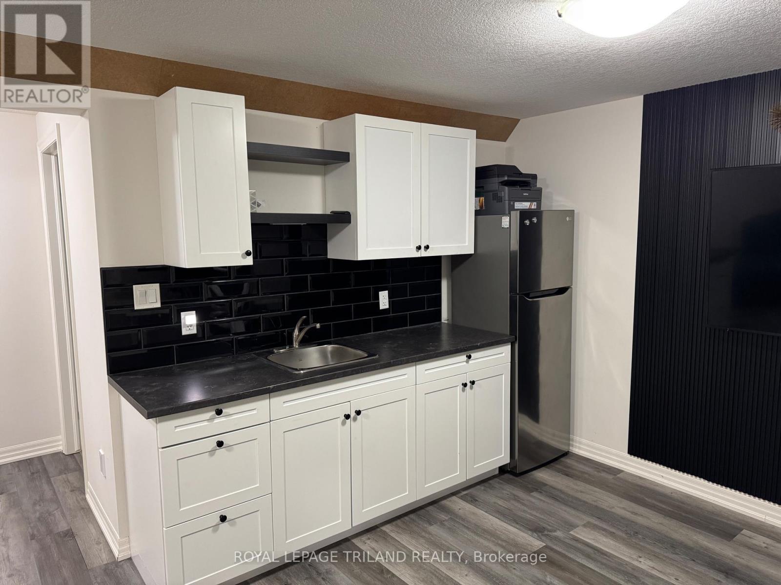 Lower - 41 Cortland Terrace, St. Thomas, ON - Indoor Photo Showing Kitchen
