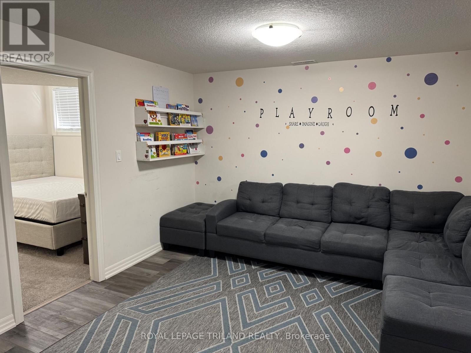 Lower - 41 Cortland Terrace, St. Thomas, ON - Indoor Photo Showing Living Room