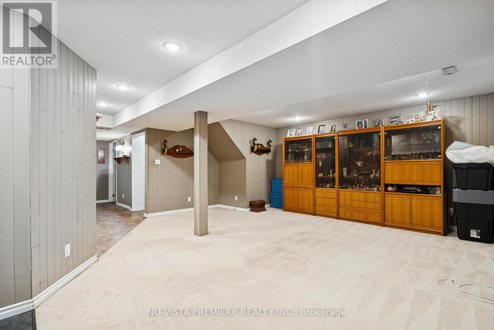 1 Osijek Crescent, Brantford, ON - Indoor