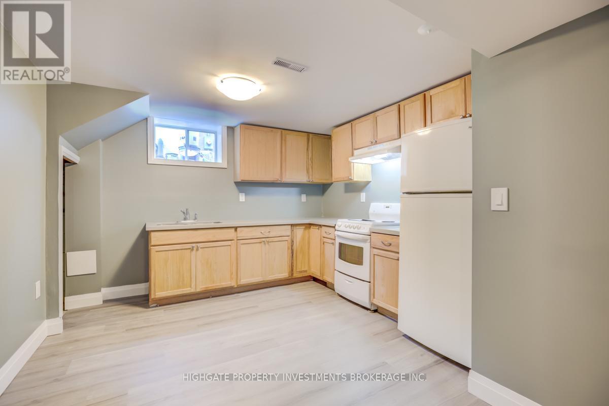 Lower - 265 Trent Street, Oshawa, ON - Indoor Photo Showing Kitchen