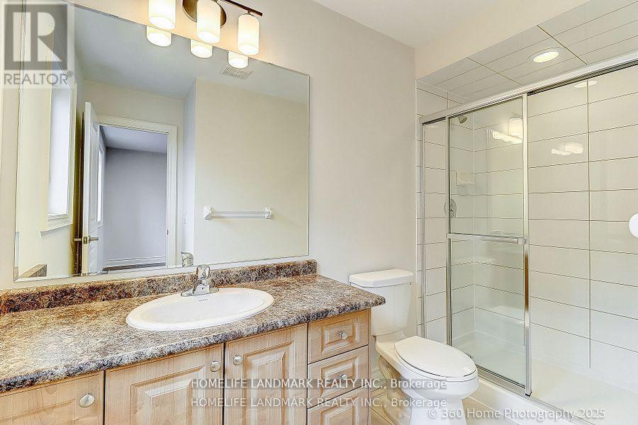 16 Beechborough Crescent, East Gwillimbury, ON - Indoor Photo Showing Bathroom