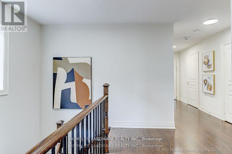 16 Beechborough Crescent, East Gwillimbury, ON - Indoor Photo Showing Other Room