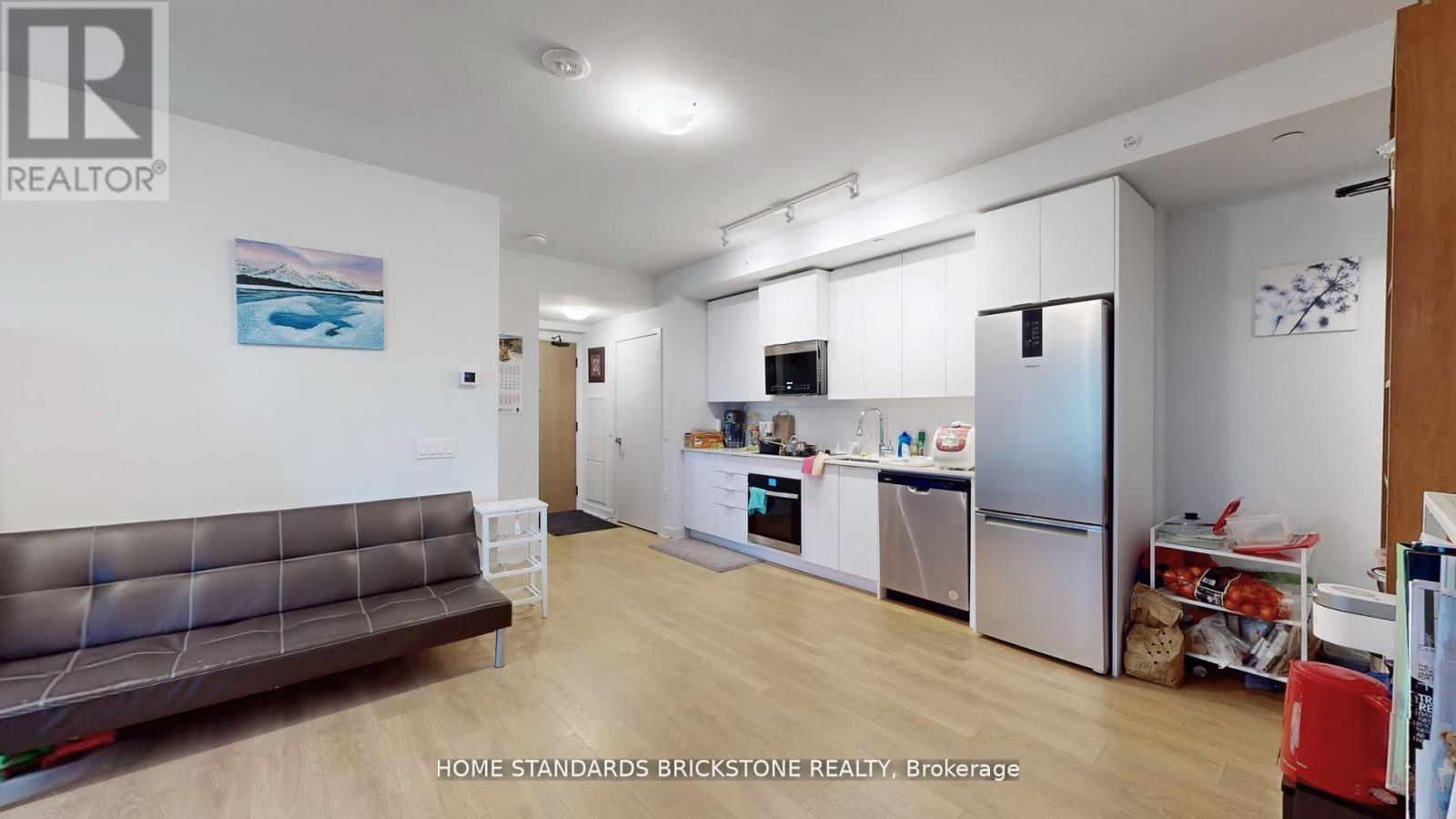 3501 - 2920 Highway 7 Road, Vaughan, ON - Indoor Photo Showing Kitchen