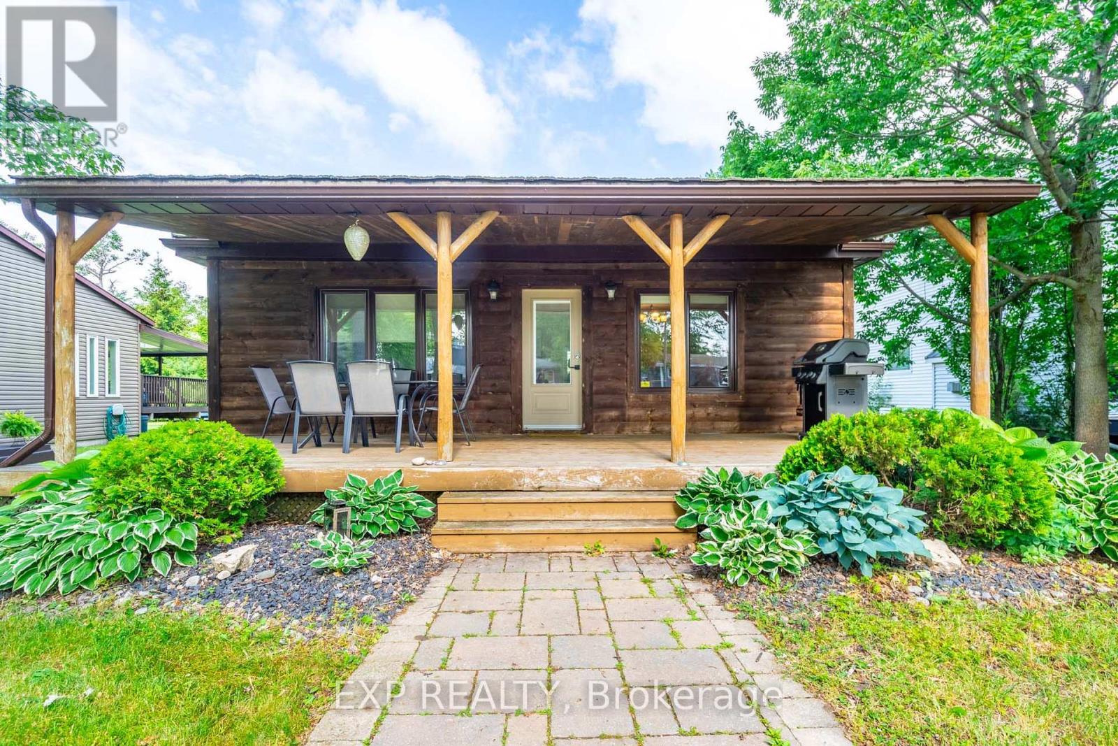 15 Park Lane Crescent, Norfolk, ON - Outdoor With Deck Patio Veranda