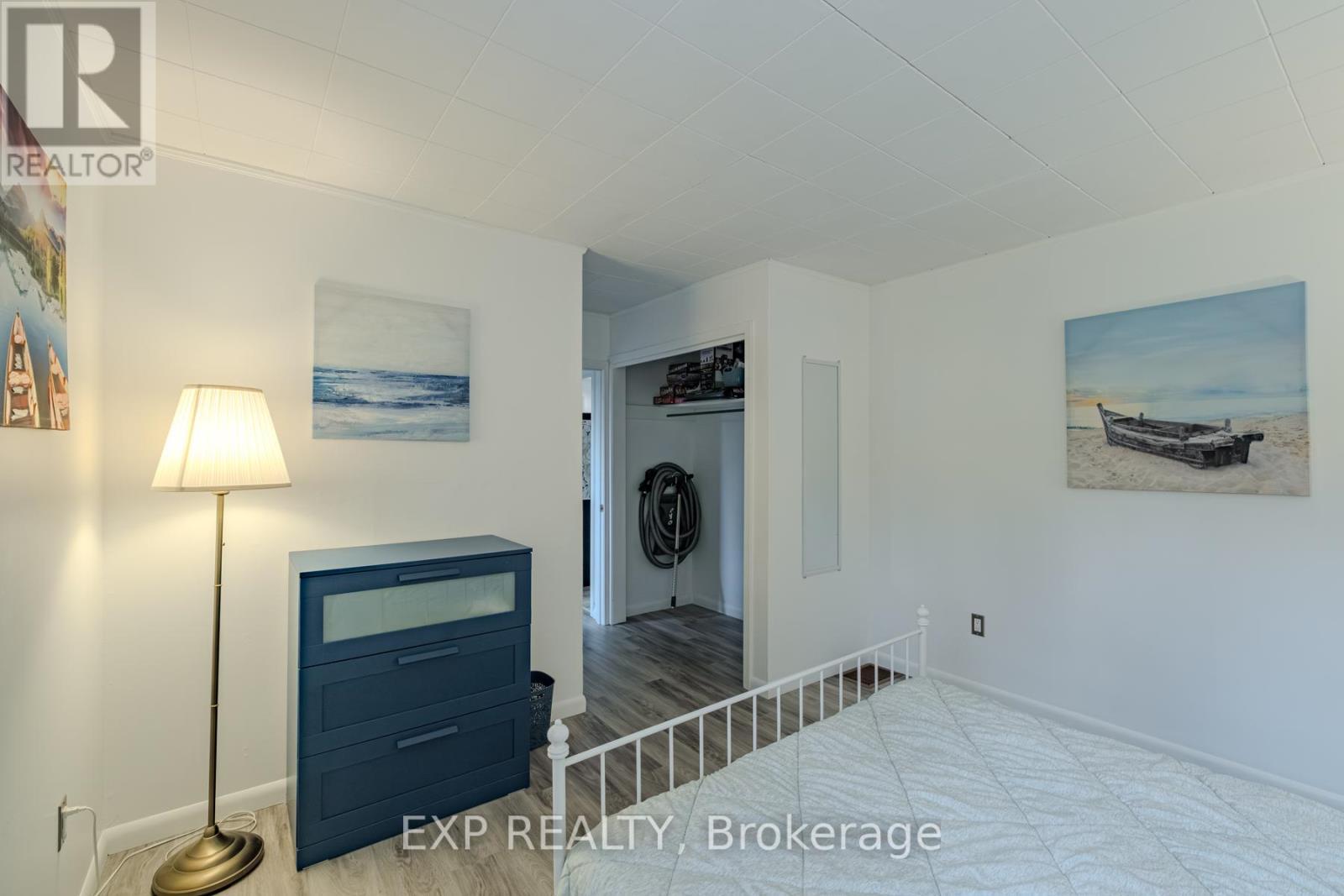 15 Park Lane Crescent, Norfolk, ON - Indoor Photo Showing Other Room