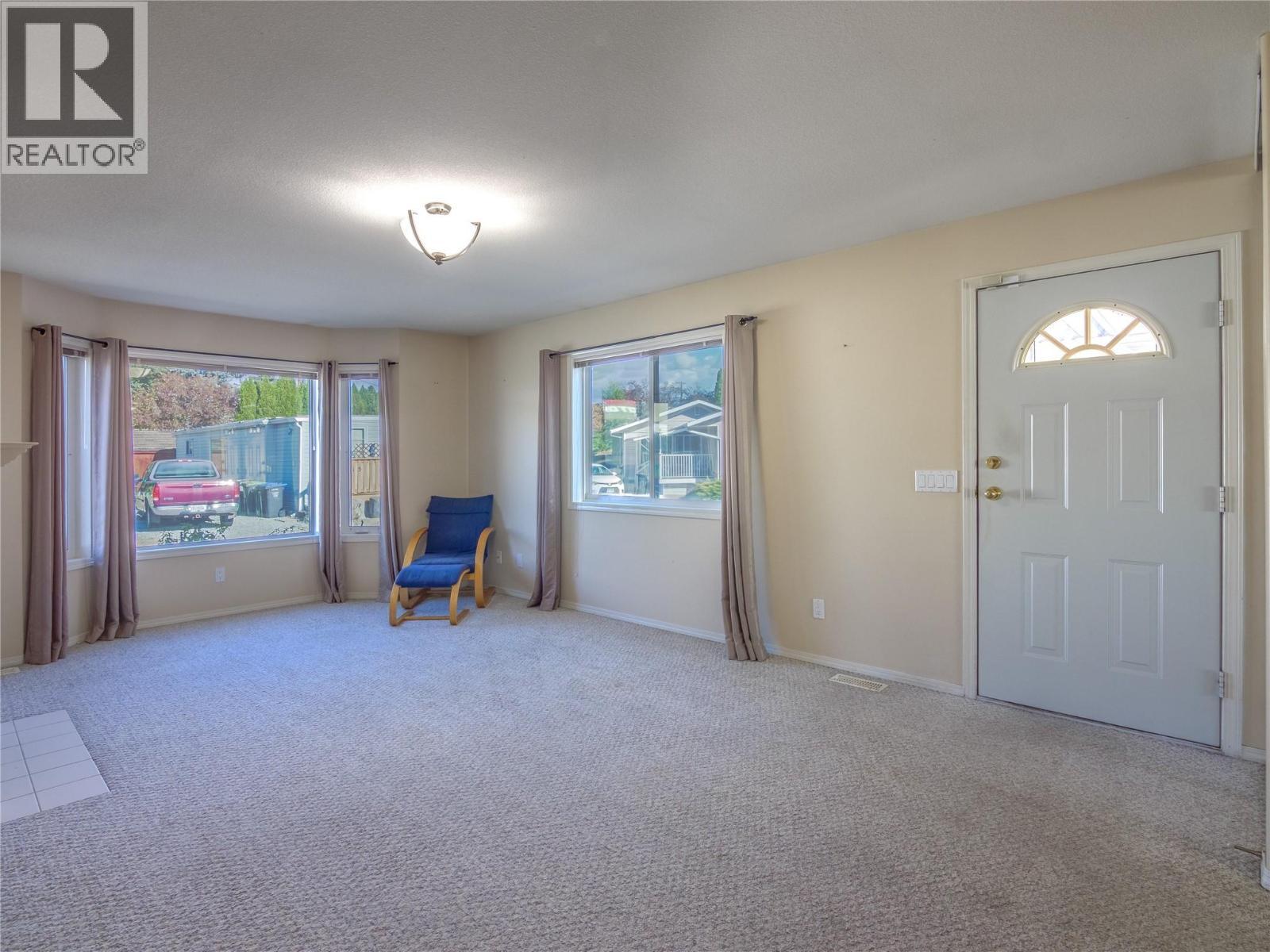 670 Mccurdy Road Unit# 4, Kelowna, BC