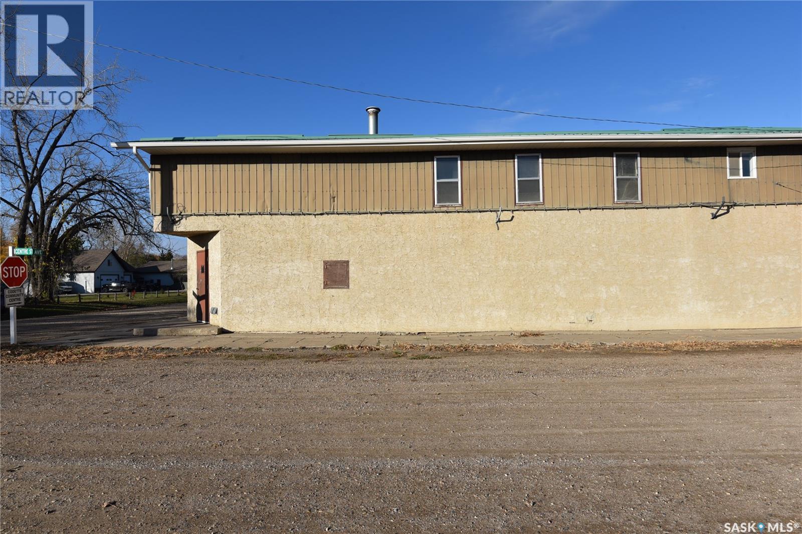 200-206 Railway Avenue, Codette, SK