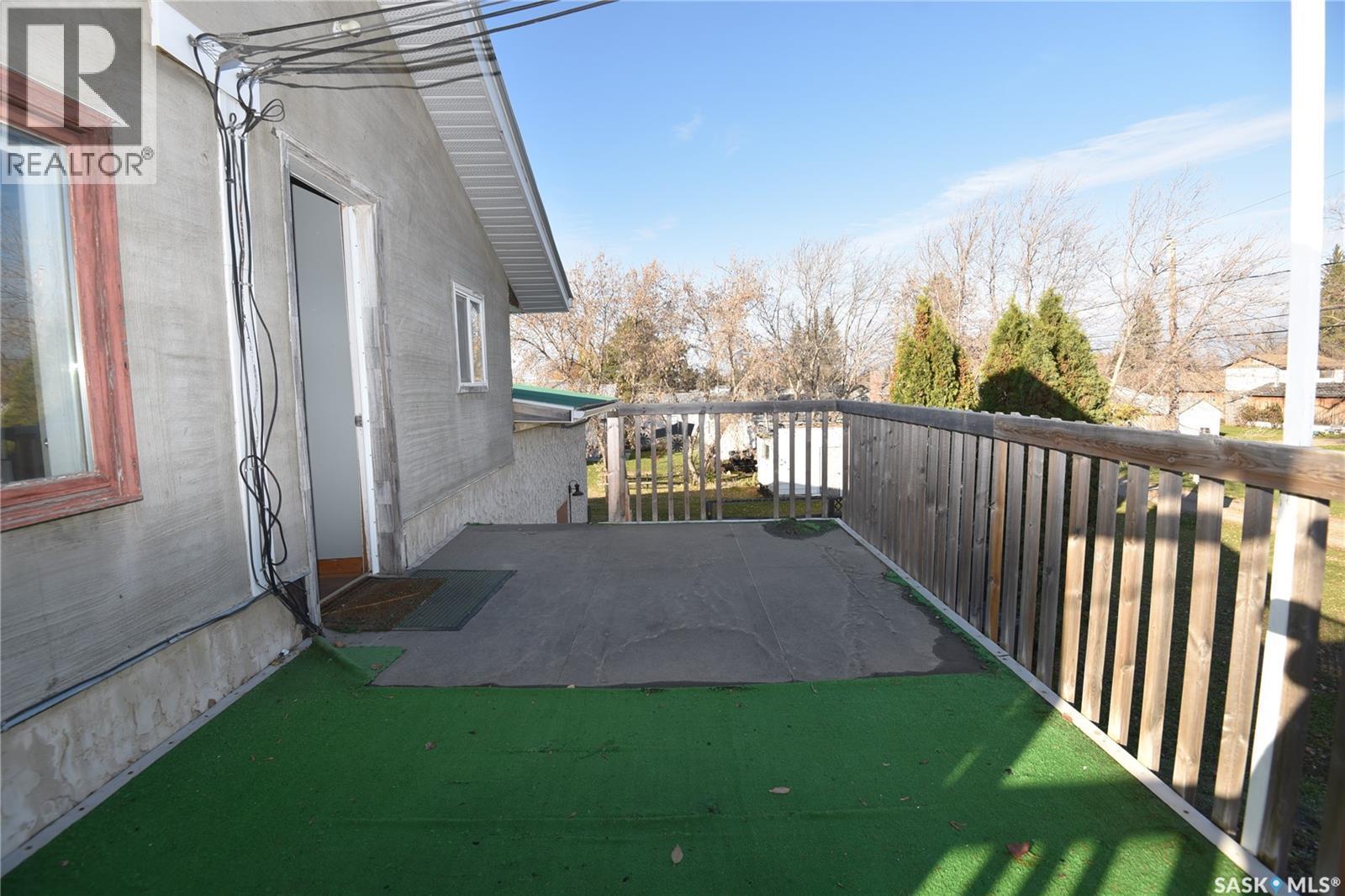 200-206 Railway Avenue, Codette, SK