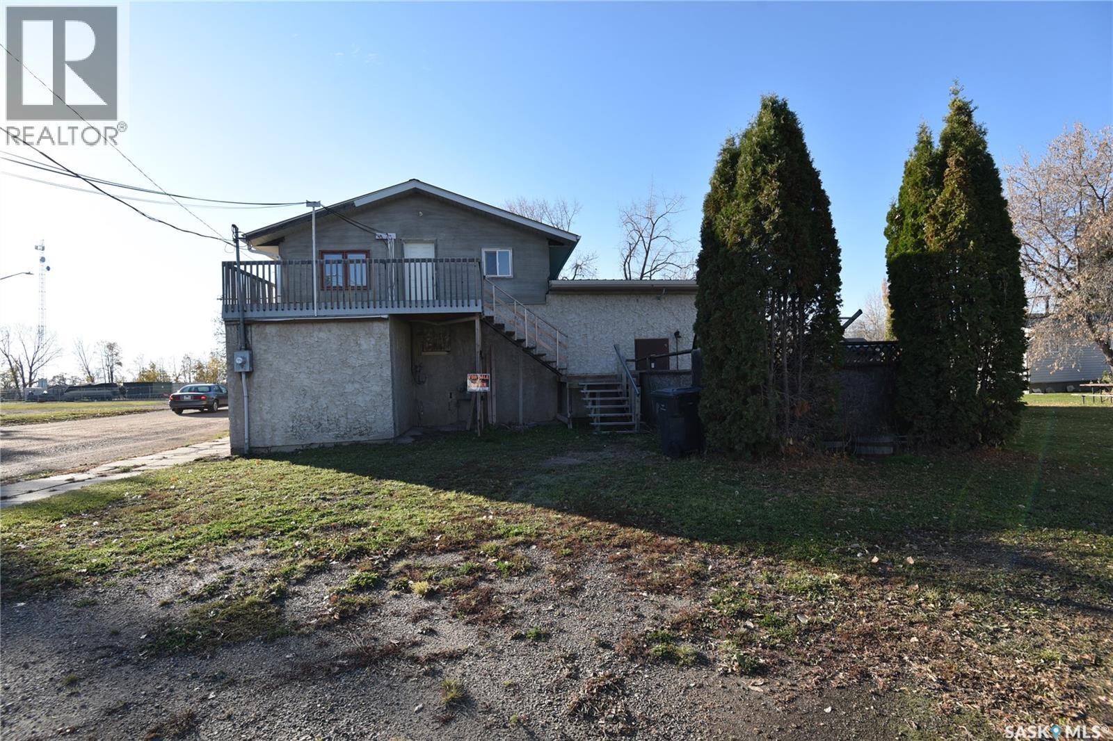 200-206 Railway Avenue, Codette, SK