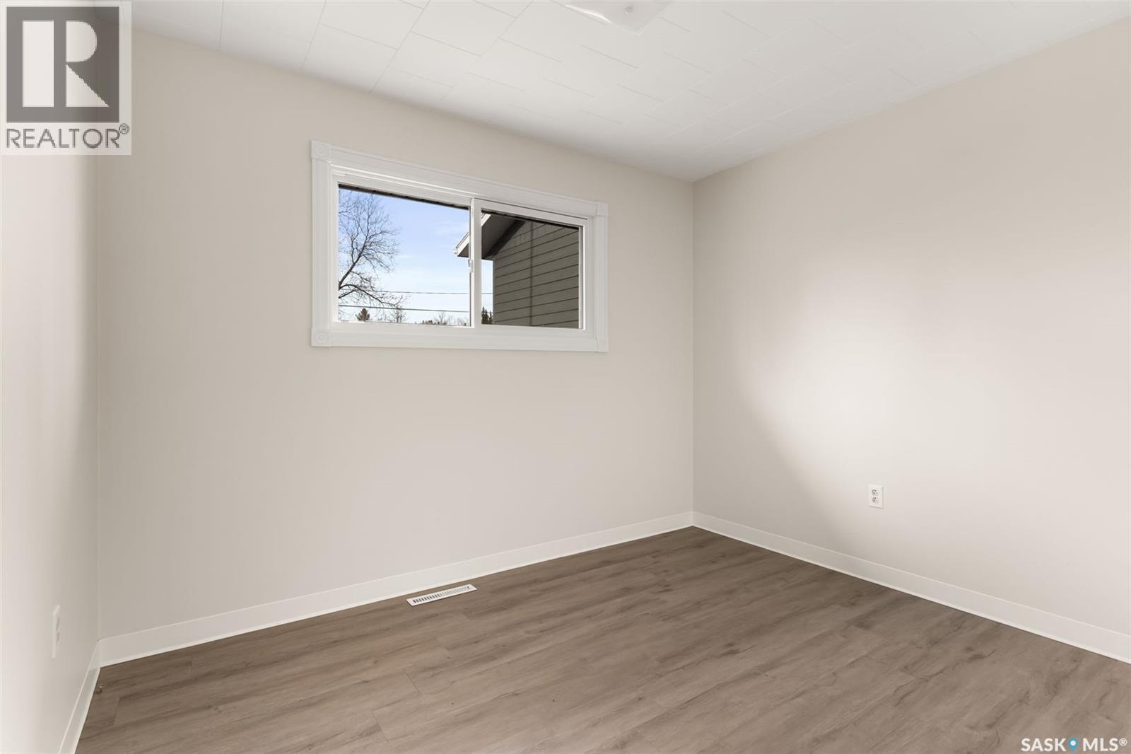 539 3Rd Street Ne, Ituna, SK - Indoor Photo Showing Other Room